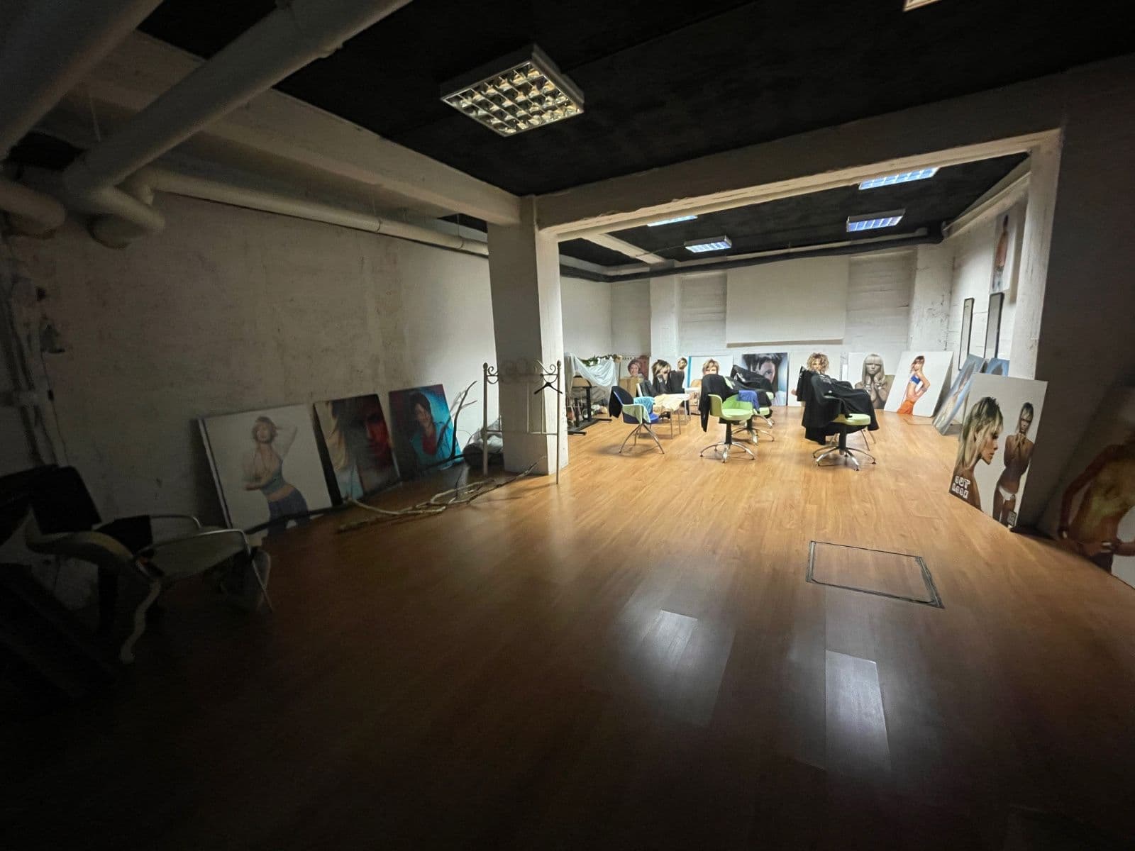 Se vende local de peluquería de 250m2  en funcionamiento. - imagen 8