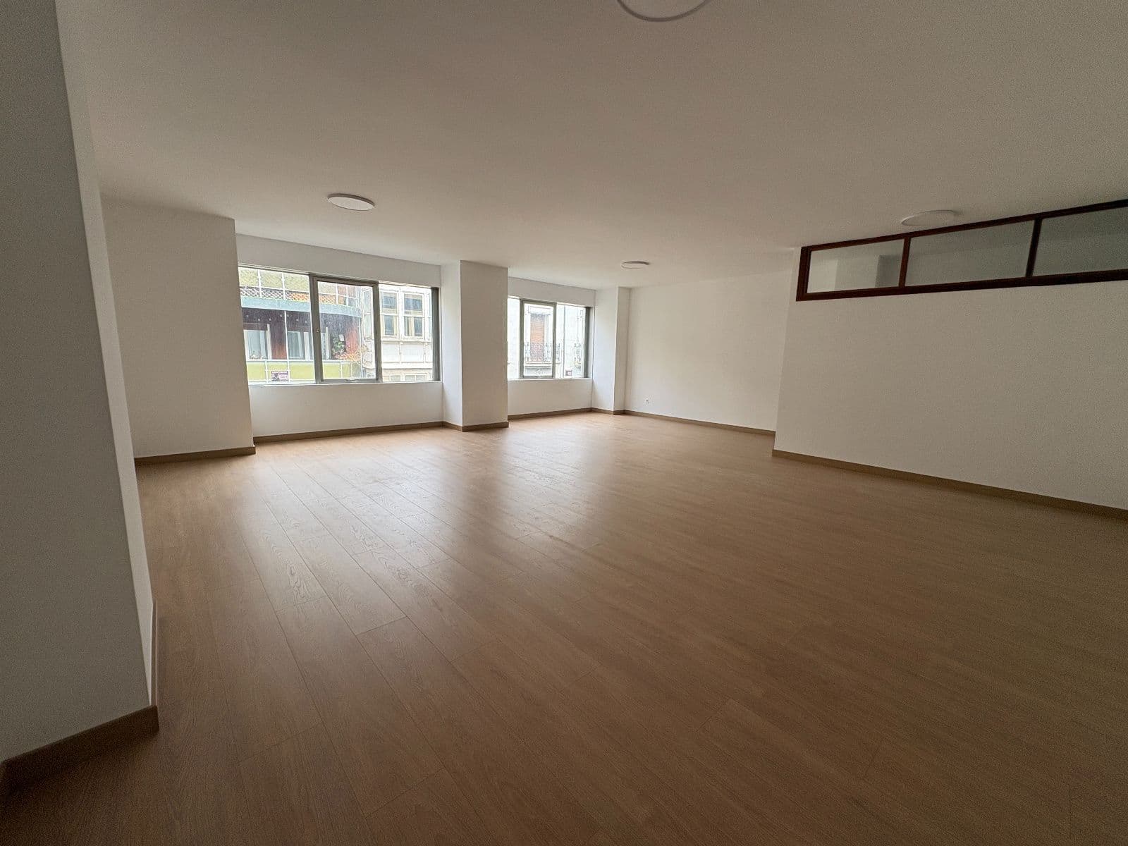 Oficinas reformadas en alquiler en San Prudencio 8, Vitoria-Gasteiz