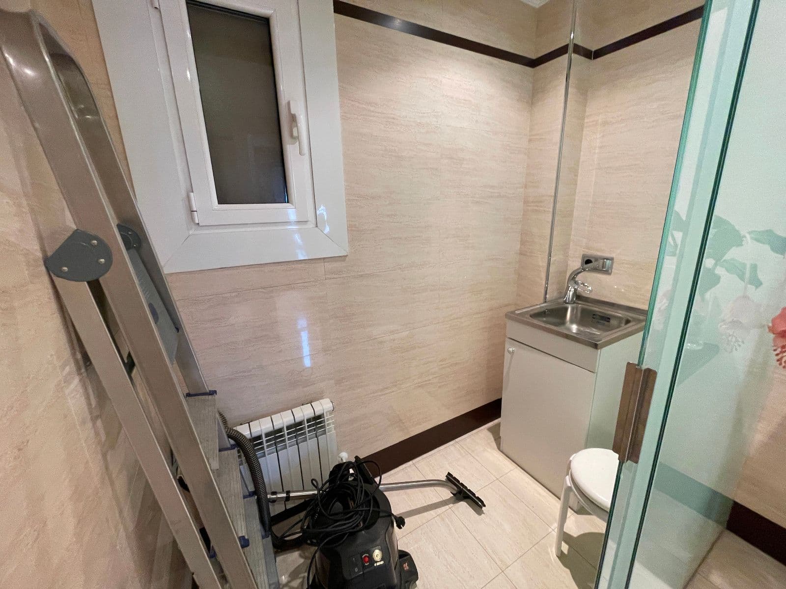 SE VENDE CASA EN MENDIZABALA - imagen 19