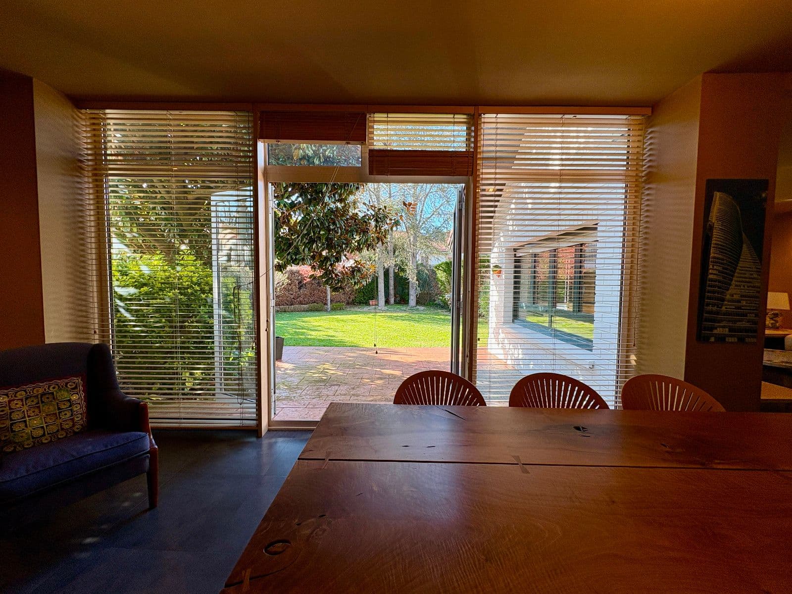 SE VENDE CASA EN MENDIZABALA