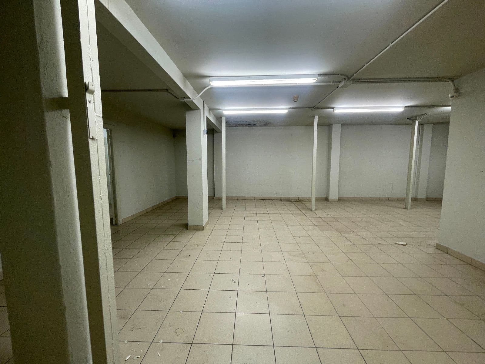 SE VENDE LOCAL EN CALLE FLORIDA 54 - imagen 18