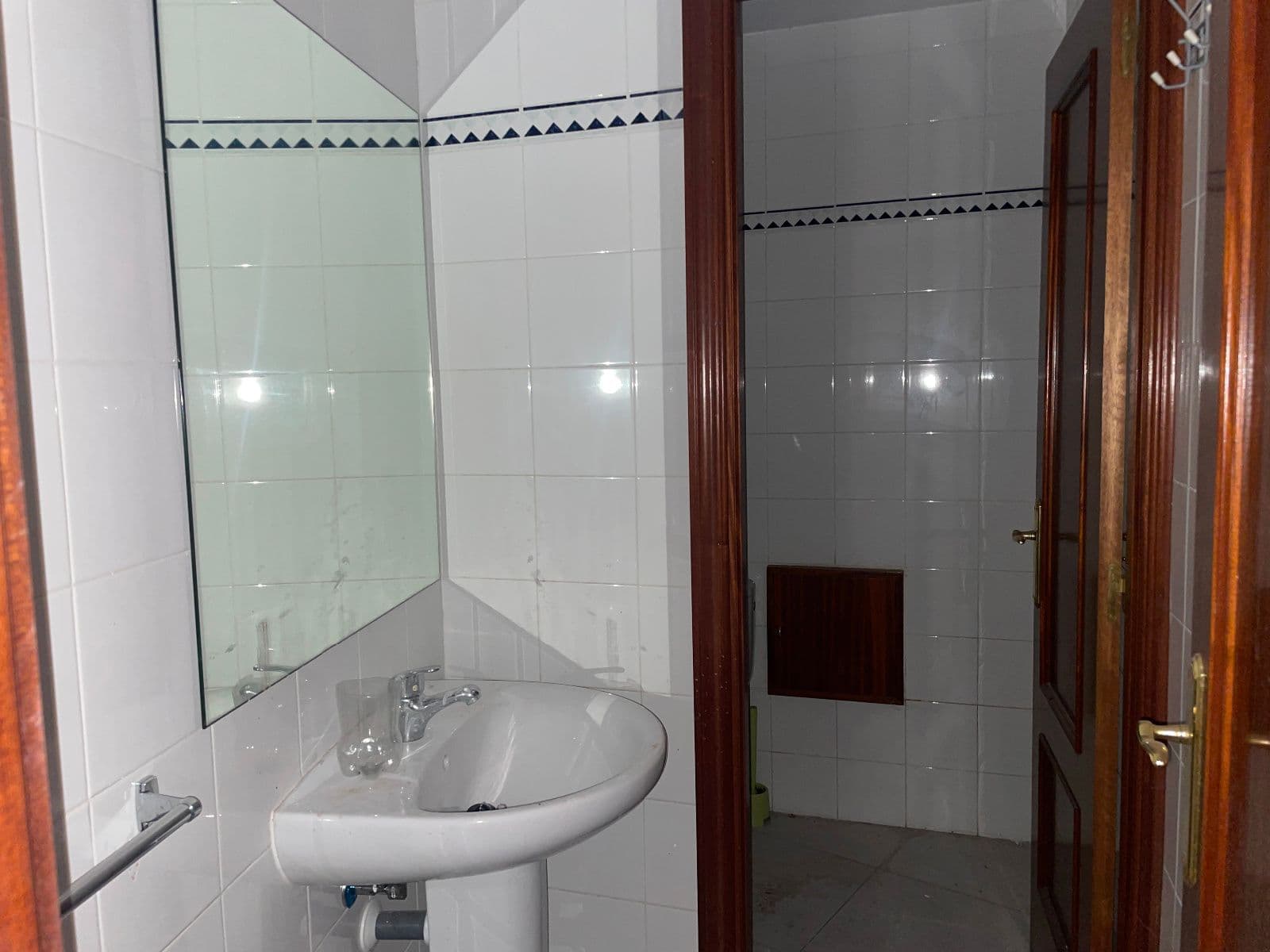 SE VENDE LOCAL EN LA REFORMADA CALLE ALDAVE - imagen 18