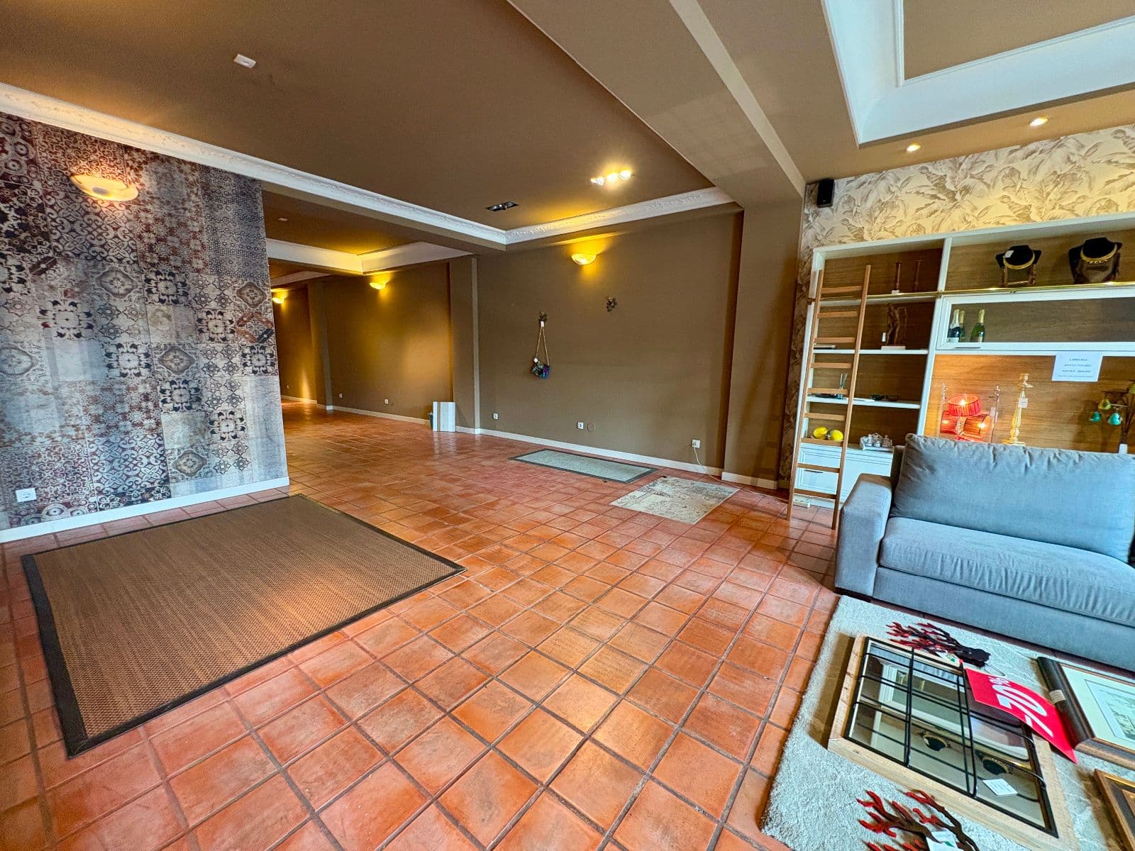 SE VENDE LOCAL COMERCIAL EN CALLE FLORIDA - imagen 4