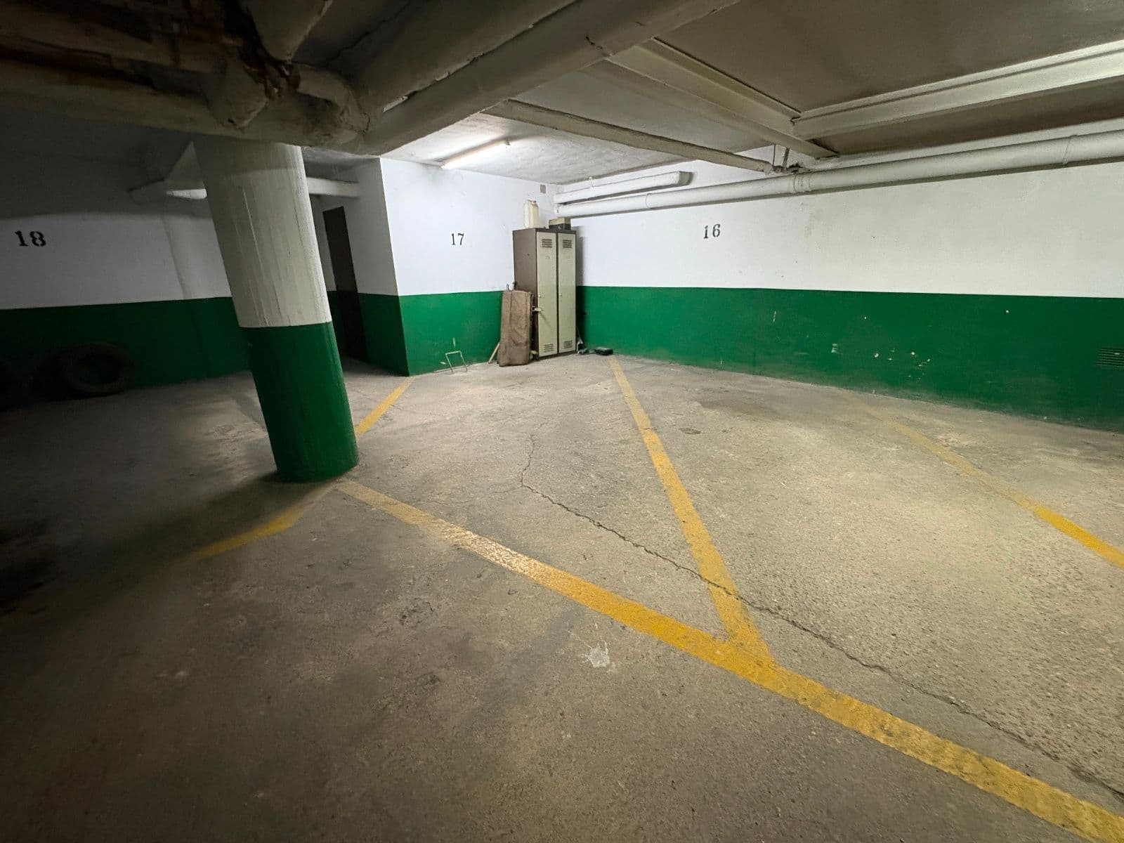 SE VENDE PLAZA DE GARAJE EN MANUEL IRADIER