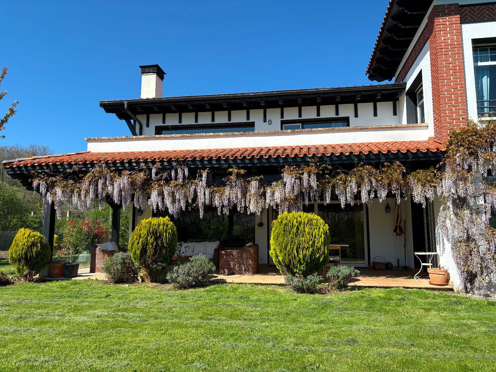 SE VENDE PRECIOSA CASA EN LARRABEA