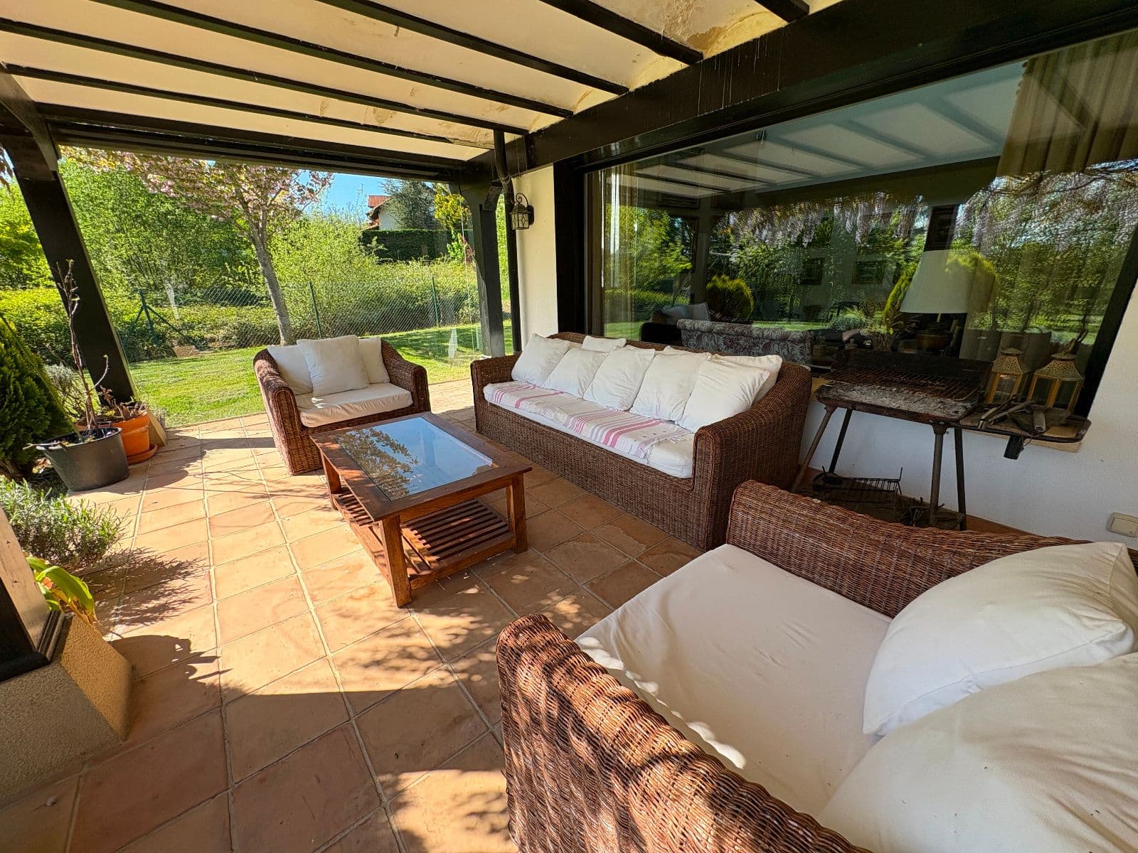 SE VENDE PRECIOSA CASA EN LARRABEA - imagen 3