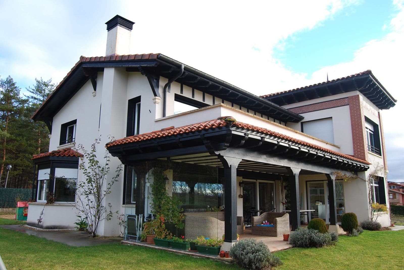 SE VENDE PRECIOSA CASA EN LARRABEA - imagen 25
