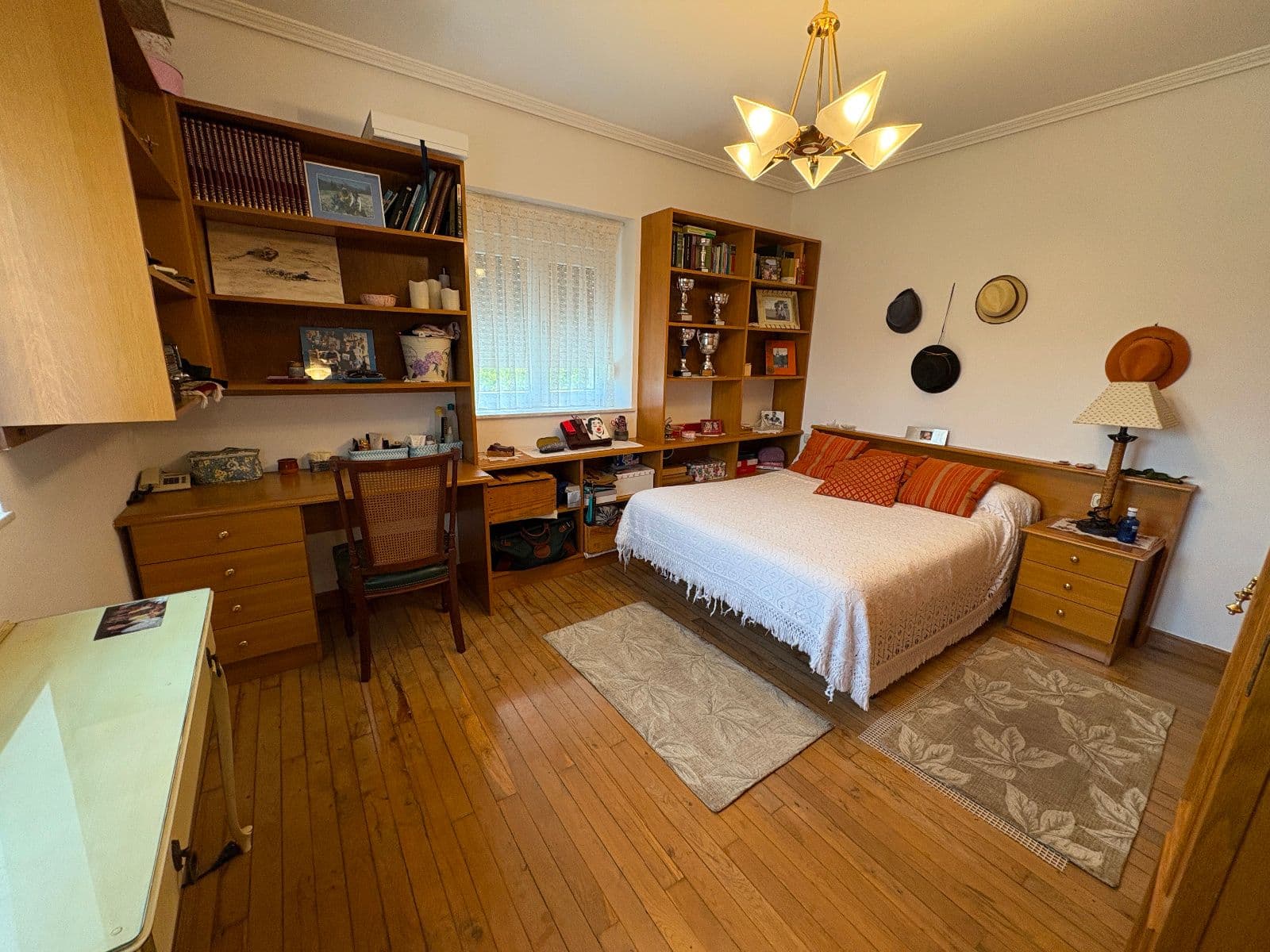 SE VENDE VIVIENDA FAMILIAR ÚNICA EN URRUNAGA. IDÓNEA PARA PROYECTO DE INVERSIÓN. - imagen 14