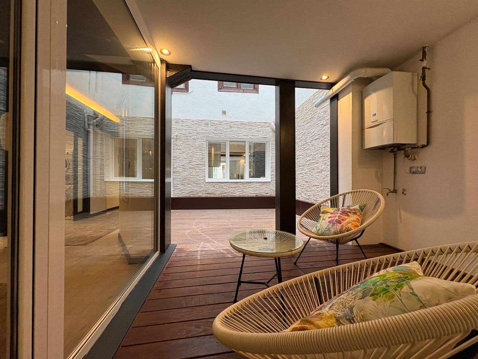SE VENDE  piso de 230 m² con terraza japonesa en pleno centro - imagen 35