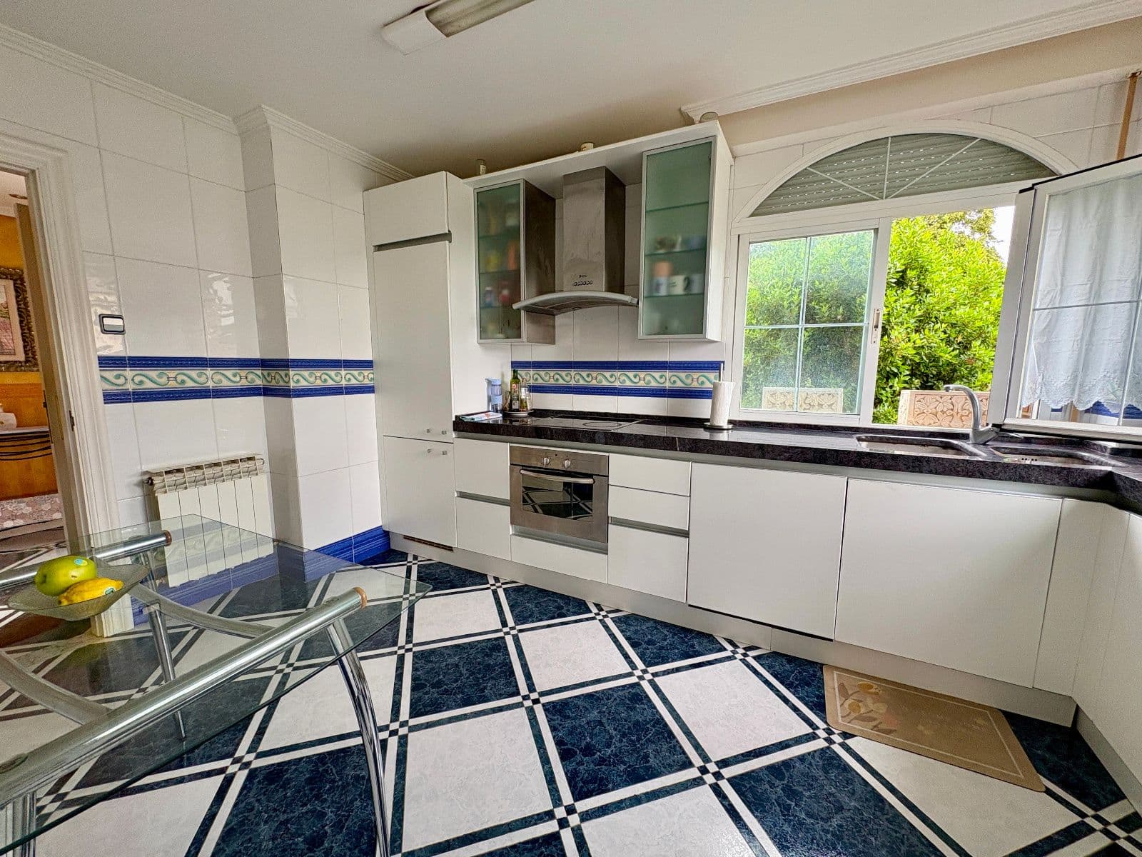 Se vende chalet independiente con jardín y piscina en Etxabarri-Ibiña. - imagen 6
