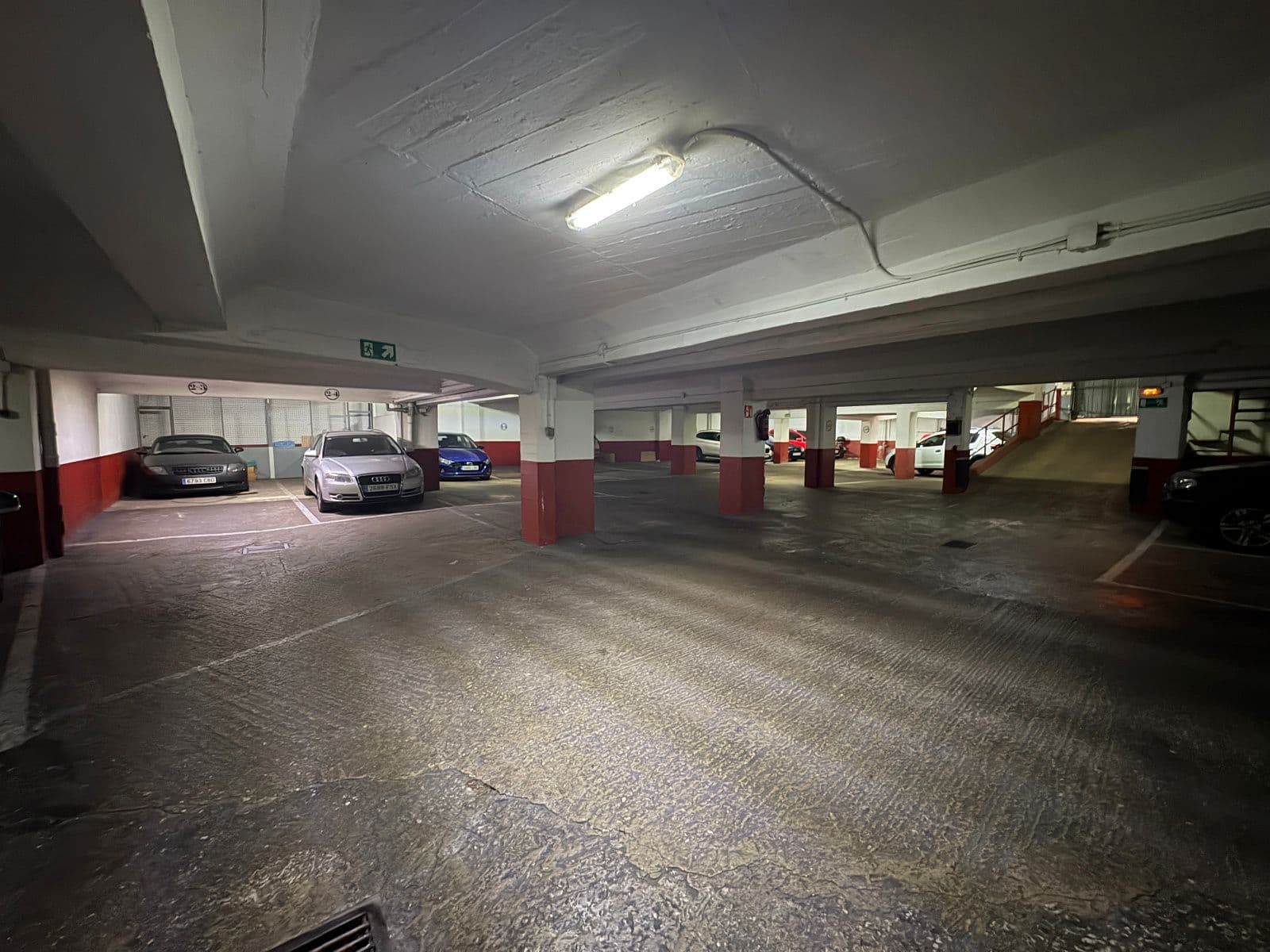SE VENDE PLAZA DE GARAJE EN MANUEL IRADIER - imagen 4