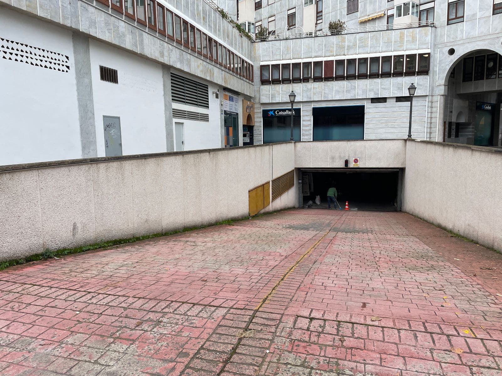 Plazas de Garaje en Venta en Aranzabal - imagen 8