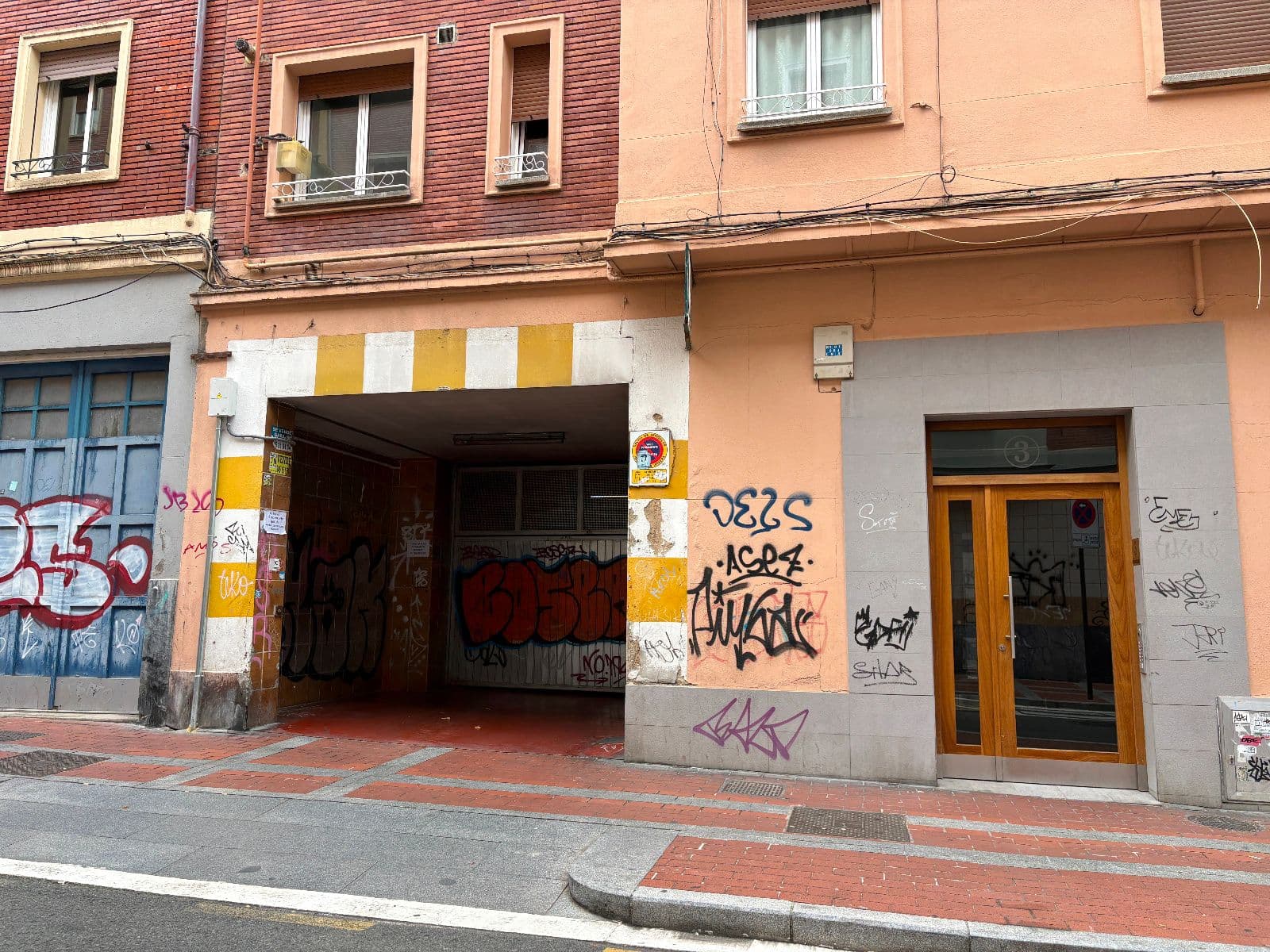SE VENDE piso en rentabilidad 6% junto al centro en  Manuel Díaz de Arcaya. - imagen 20