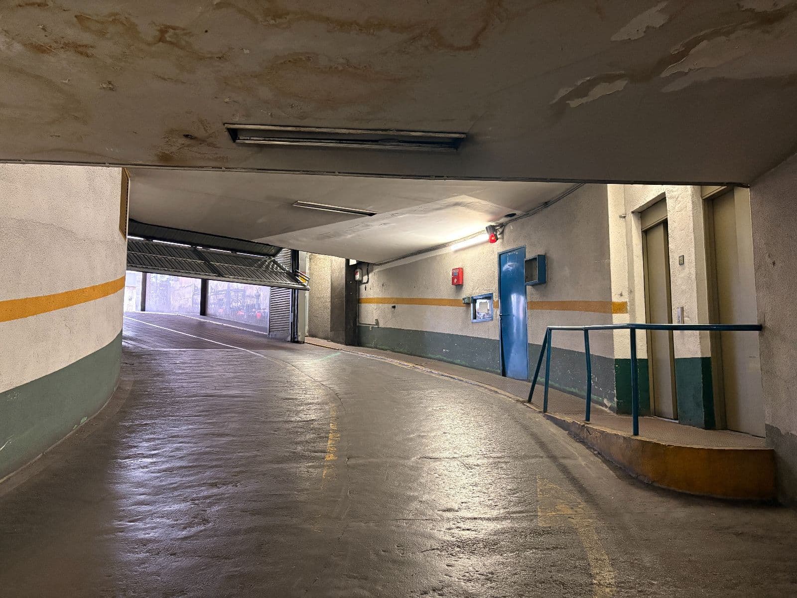 Plaza de garaje doble longitudinal en venta en General Álava 10 - imagen 10