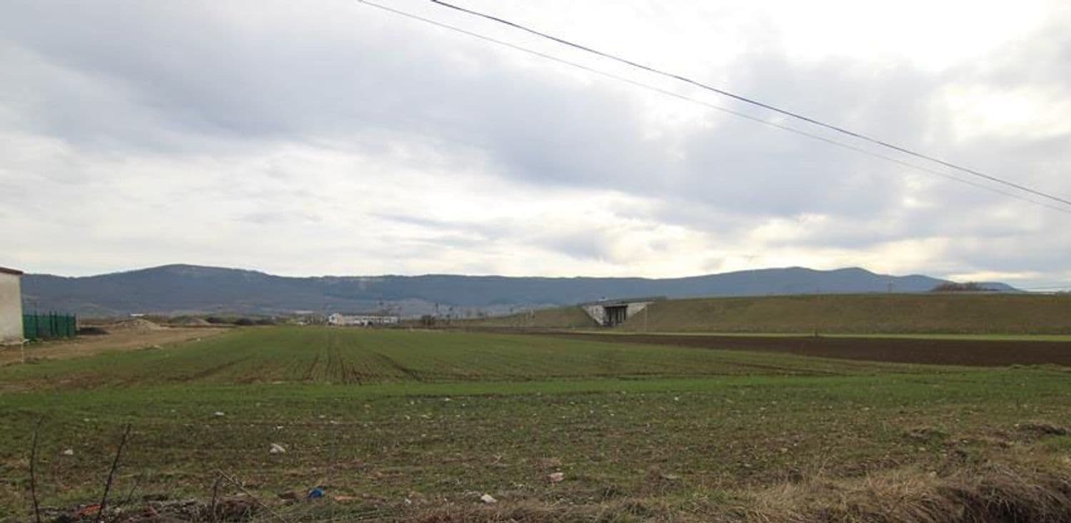 SE VENDE Parcela industrial de 6.257 m² en Agurain (C/ Fueros)