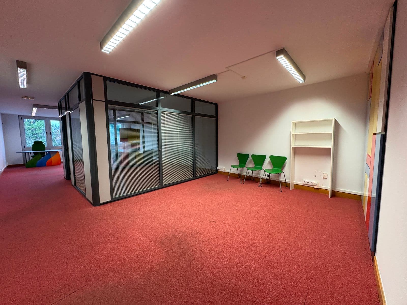 SE VENDE OFICINA  DE 75M2 EN GENERAL ALAVA 10