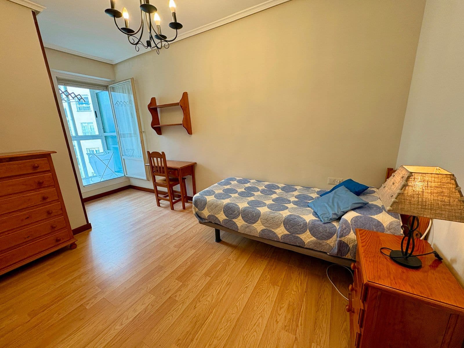 SE ALQUILA DUPLEX EN LA AVENIDA GASTEIZ - imagen 16