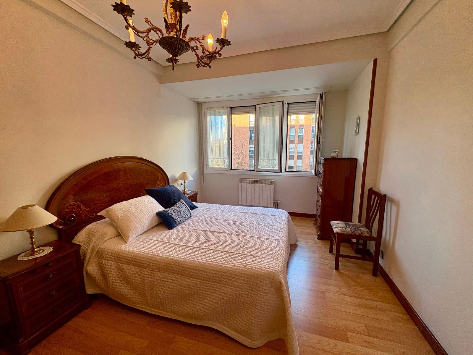 SE ALQUILA DUPLEX EN LA AVENIDA GASTEIZ - imagen 29