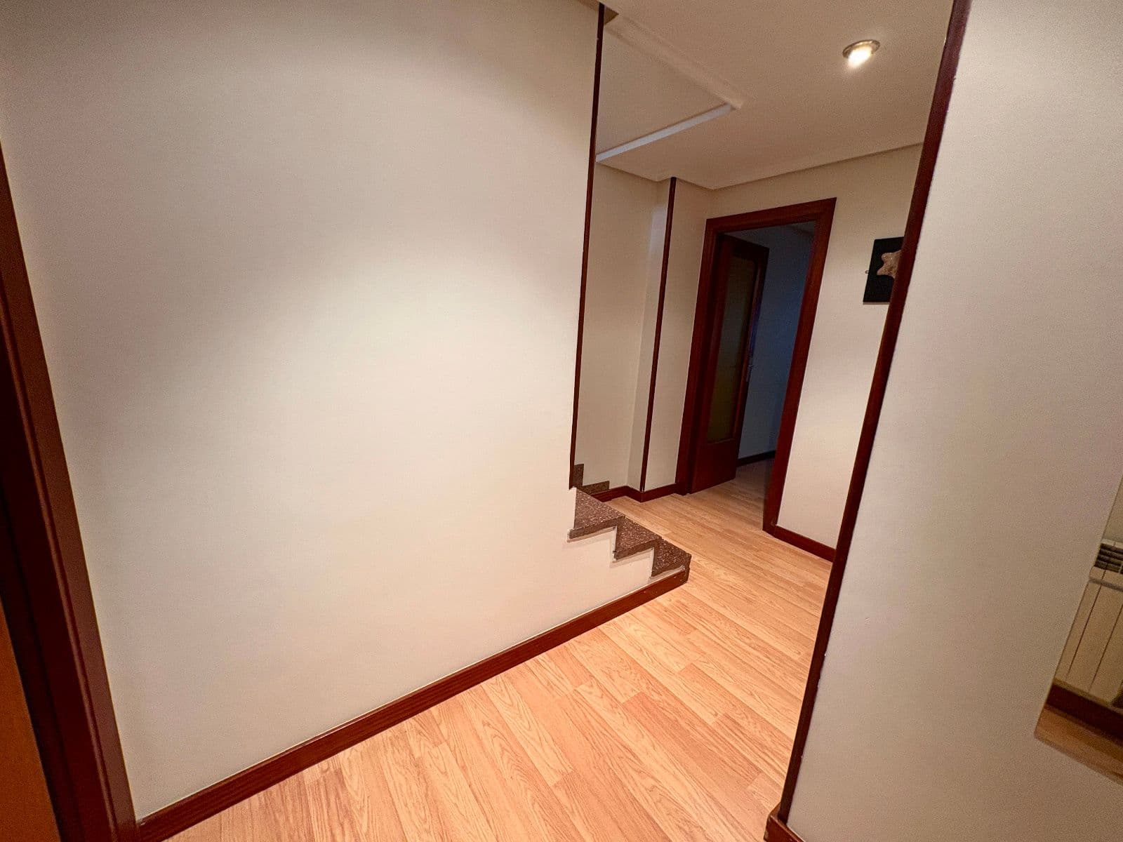 SE ALQUILA DUPLEX EN LA AVENIDA GASTEIZ - imagen 32