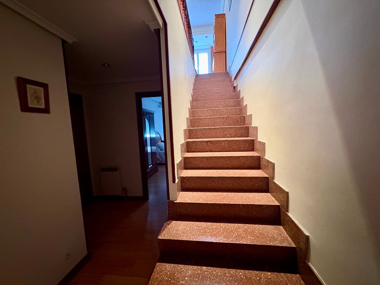 SE ALQUILA DUPLEX EN LA AVENIDA GASTEIZ - imagen 35
