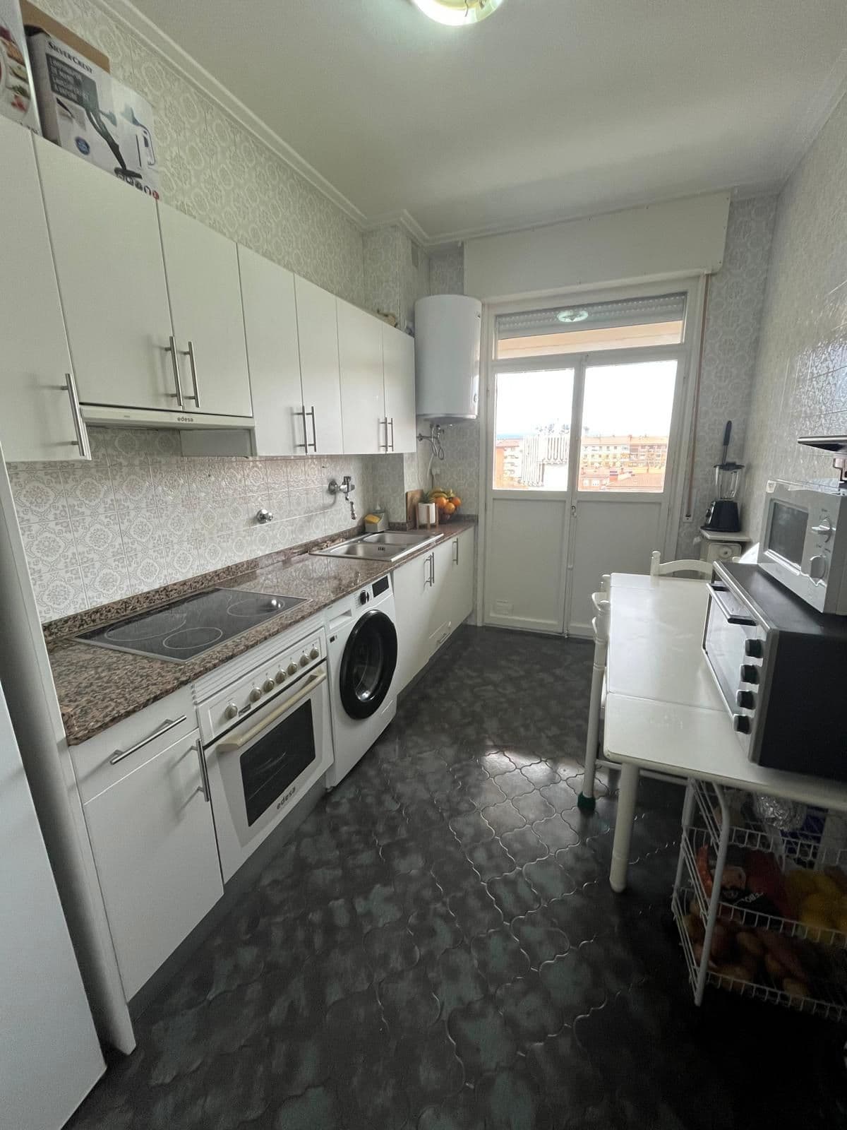 SE VENDE Piso en calle Paraguay con inquilino. - imagen 2