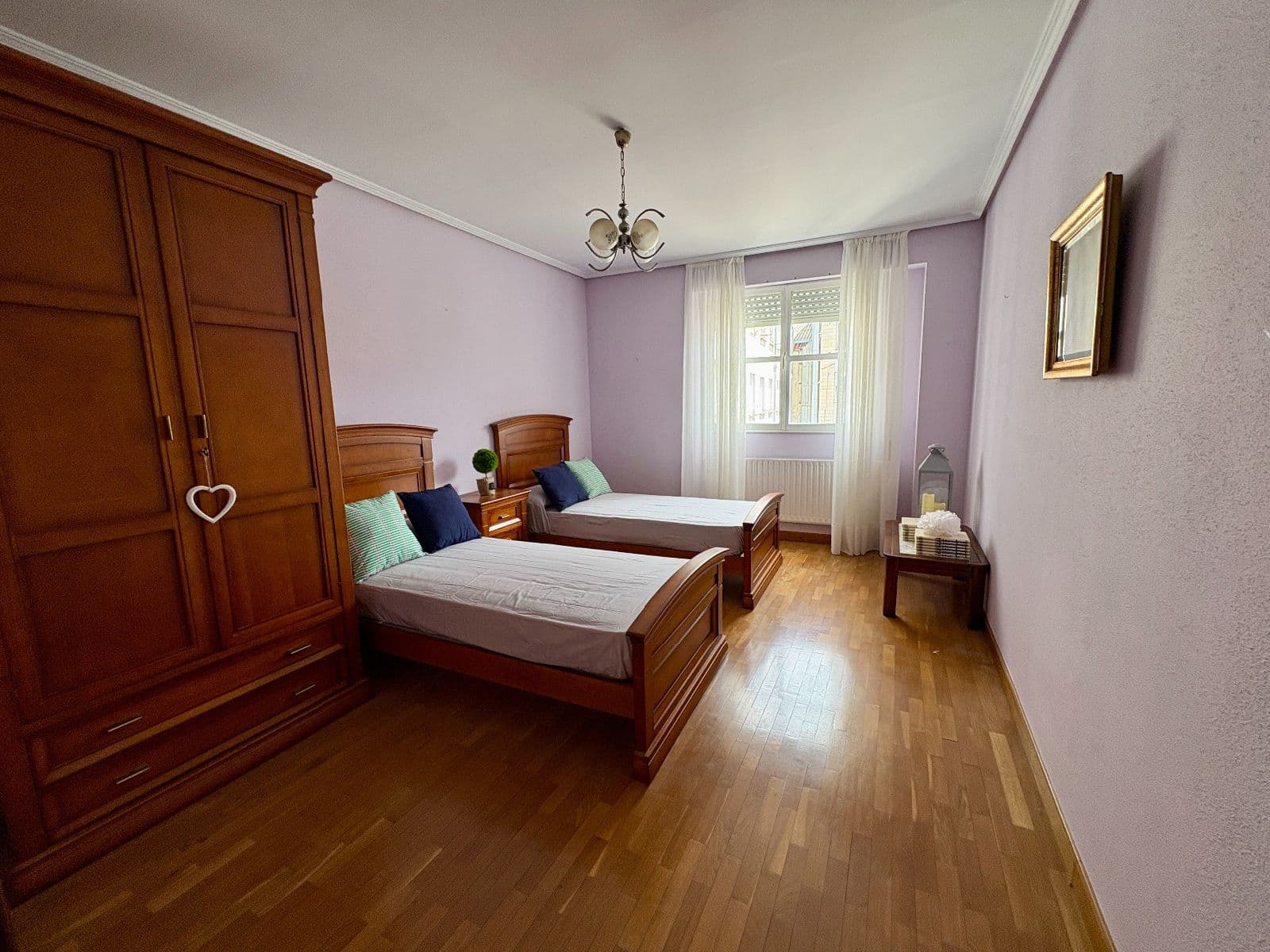 Se vende piso en calle San Antonio de 98m2 y dos habitaciones . - imagen 8