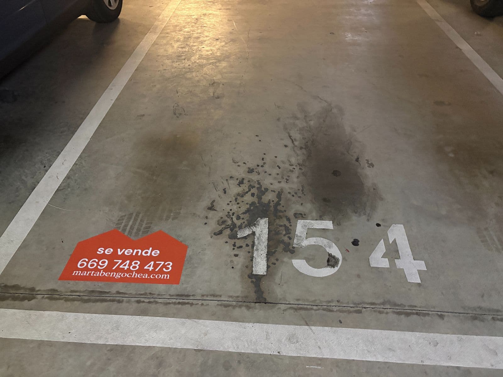 SE VENDE Amplia plaza de garaje en Salburua – Calle Ocáriz - imagen 2