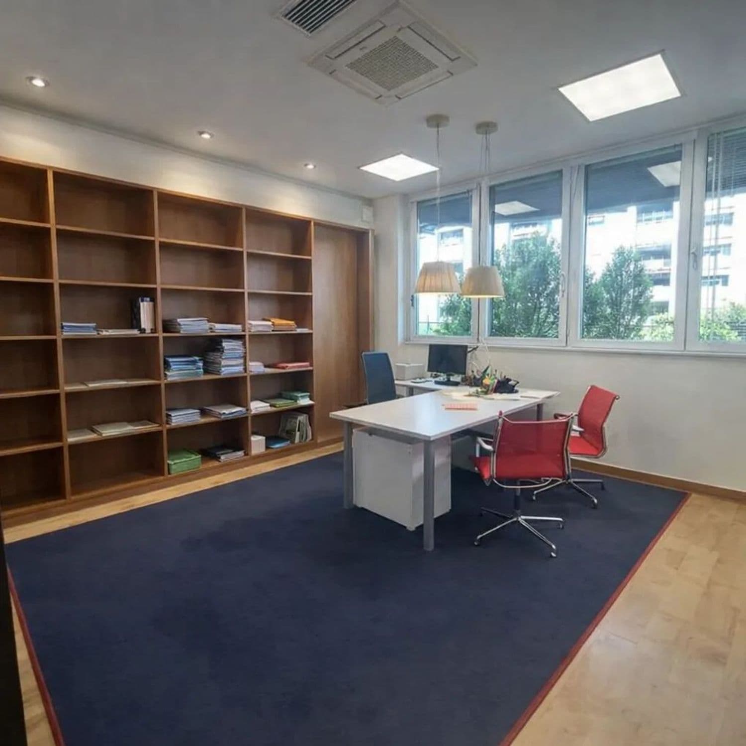 Se vende y se alquila oficina en Avenida Gasteiz. - imagen 4