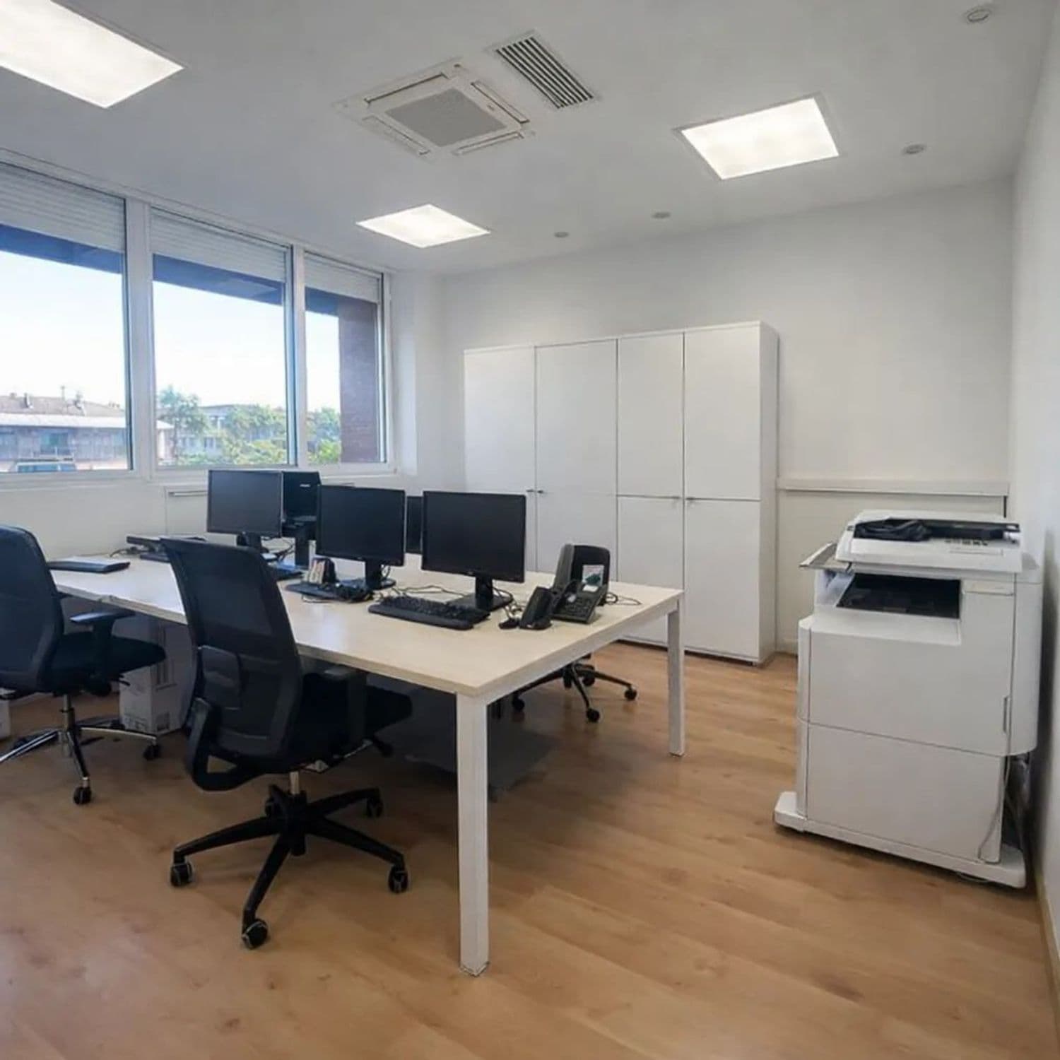 Se vende y se alquila oficina en Avenida Gasteiz. - imagen 6