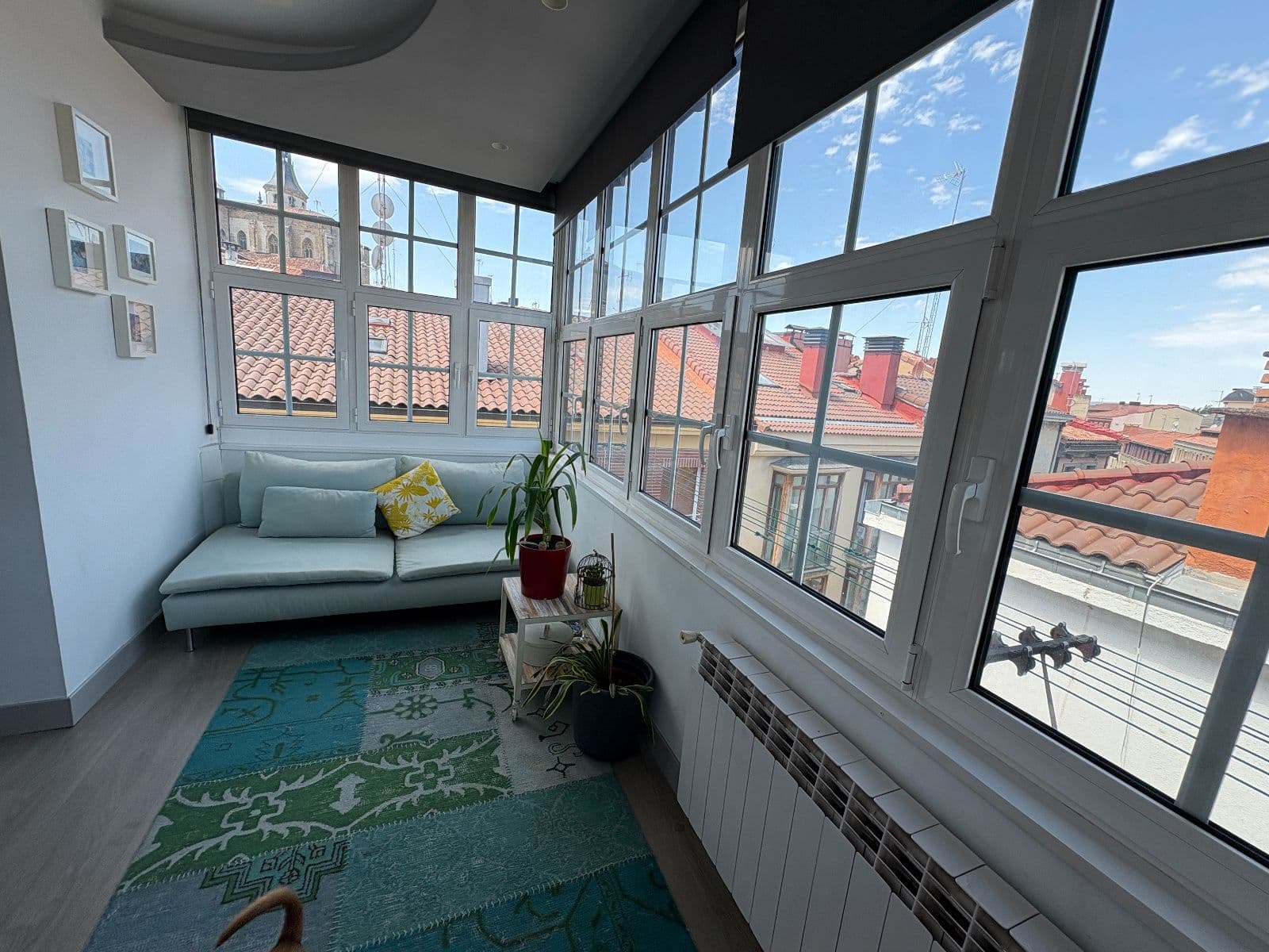 Se vende exclusivo duplex reformado con vistas privilegiadas - imagen 3