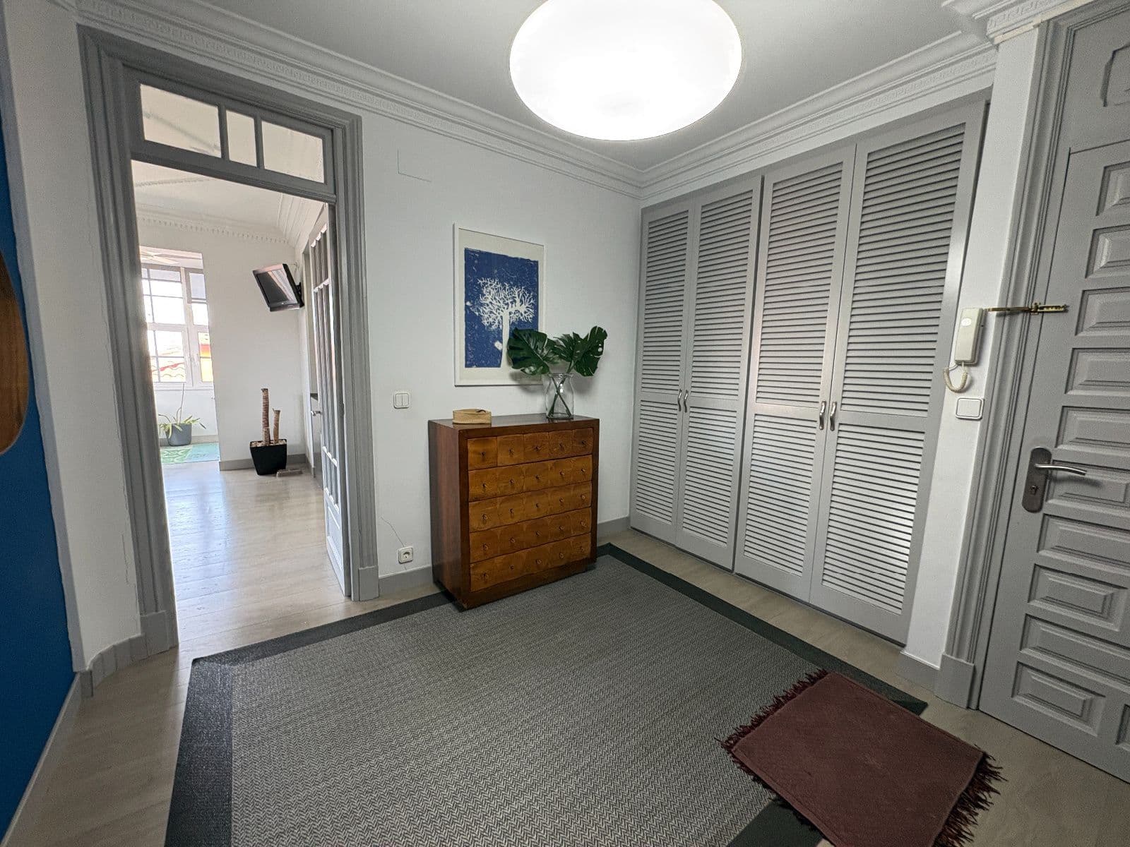 Se vende exclusivo duplex reformado con vistas privilegiadas - imagen 2