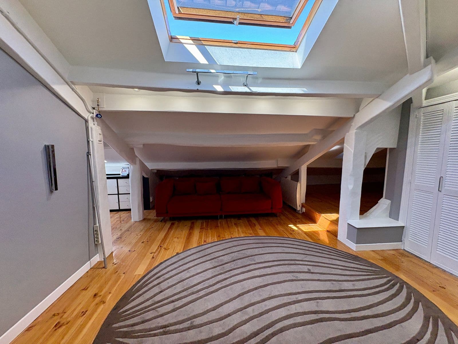 Se vende exclusivo duplex reformado con vistas privilegiadas - imagen 39