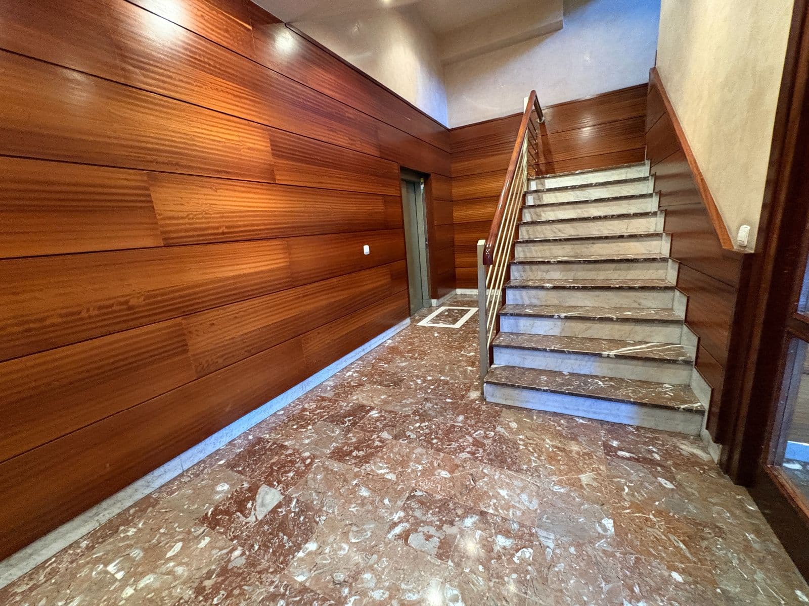SE VENDE PISO CON TERRAZA, GARAJE Y TRASTERO EN PORTAL DE CASTILLA - imagen 33
