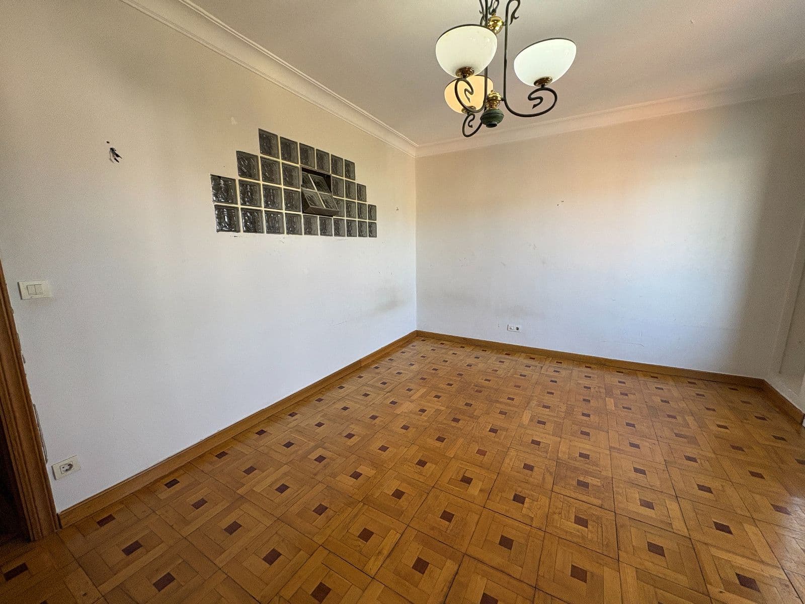 Se vende piso en la calle Angulema, en pleno centro de Vitoria-Gasteiz, frente a El Corte Inglés - imagen 7