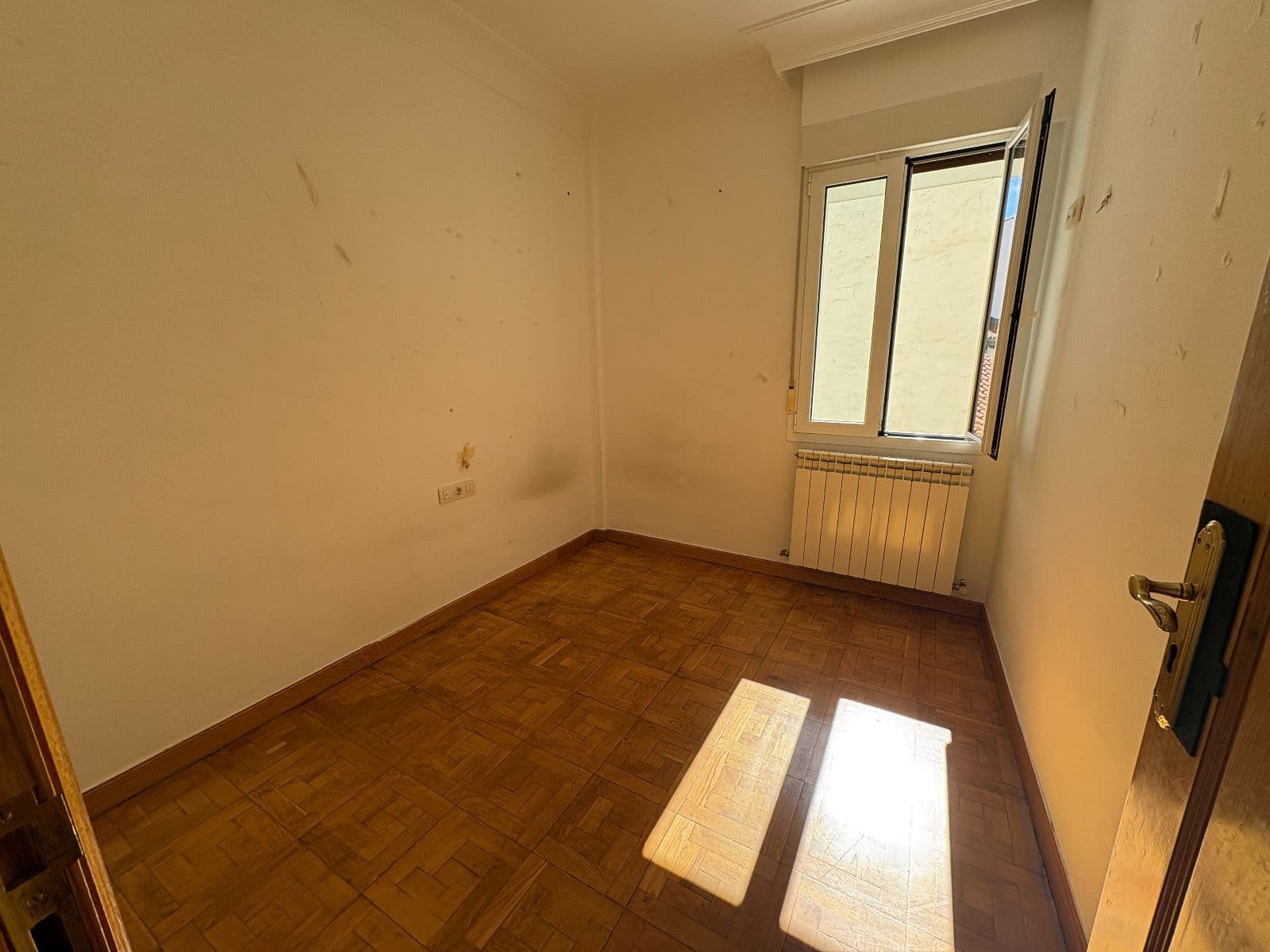 Se vende piso en la calle Angulema, en pleno centro de Vitoria-Gasteiz, frente a El Corte Inglés - imagen 26