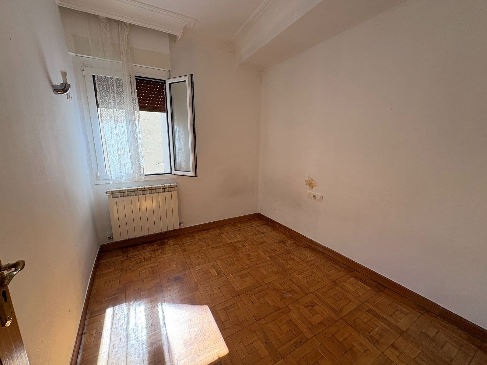 Se vende piso en la calle Angulema, en pleno centro de Vitoria-Gasteiz, frente a El Corte Inglés - imagen 29
