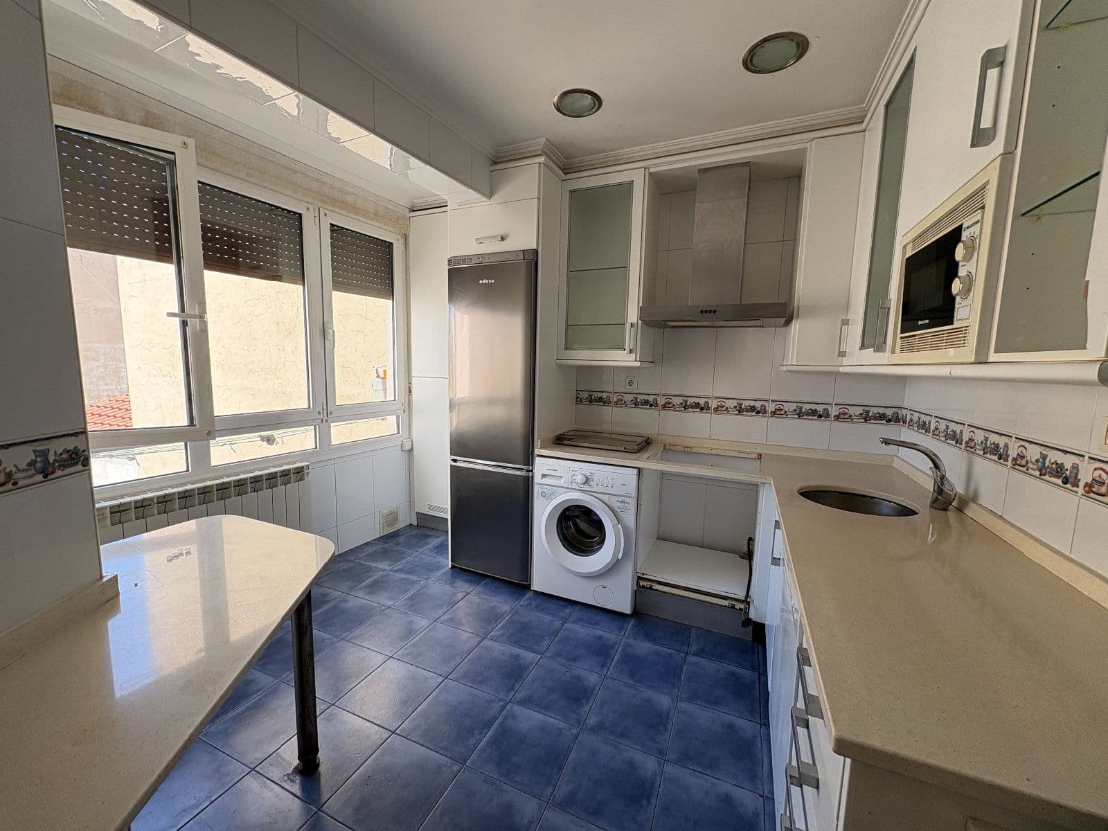 Se vende piso en la calle Angulema, en pleno centro de Vitoria-Gasteiz, frente a El Corte Inglés - imagen 17