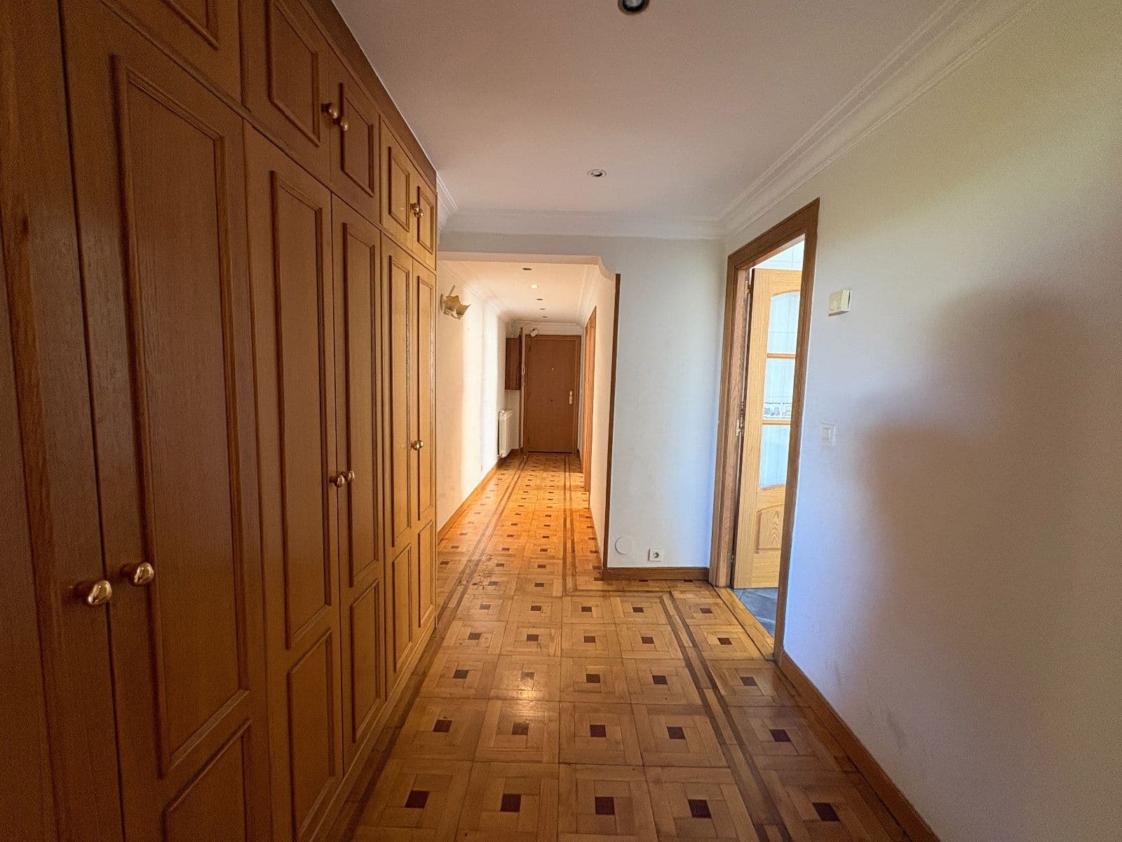Se vende piso en la calle Angulema, en pleno centro de Vitoria-Gasteiz, frente a El Corte Inglés - imagen 22