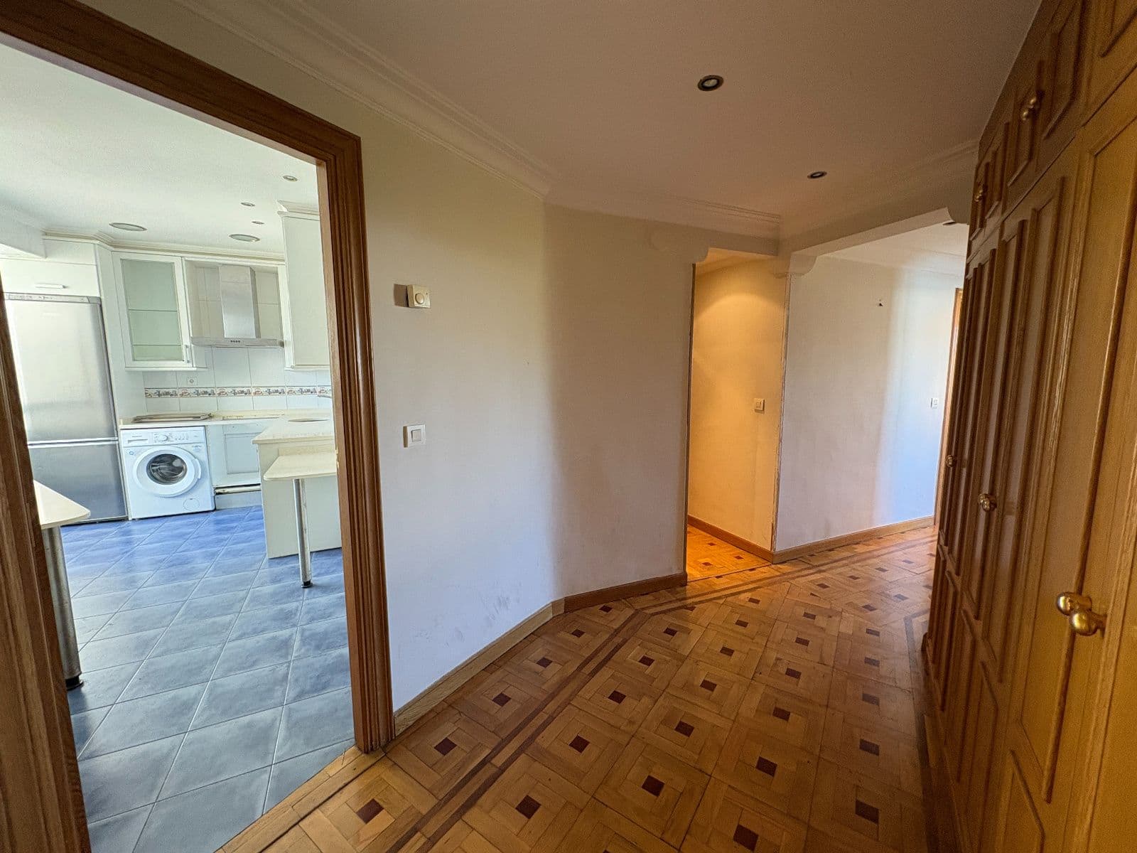 Se vende piso en la calle Angulema, en pleno centro de Vitoria-Gasteiz, frente a El Corte Inglés - imagen 23