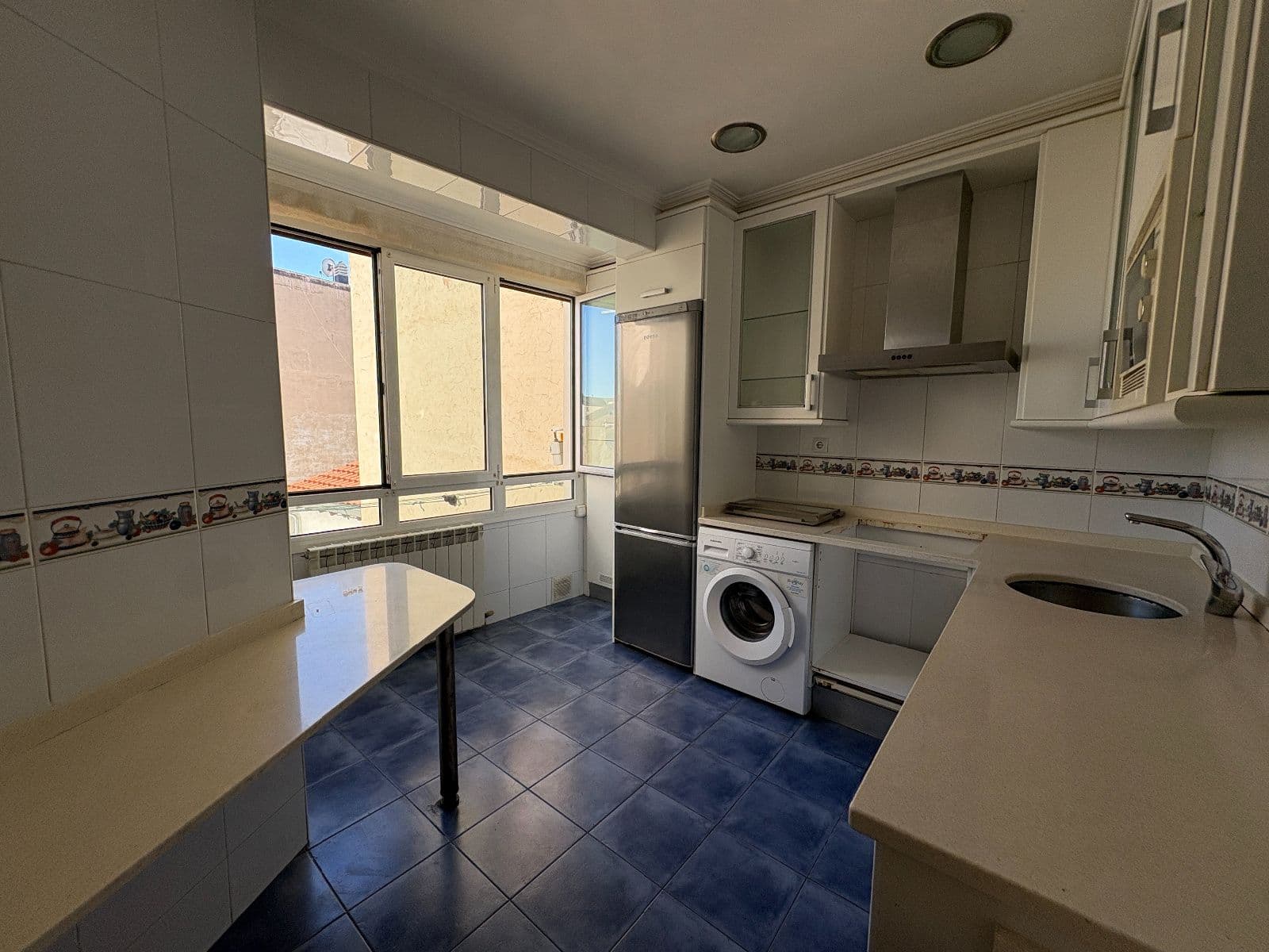 Se vende piso en la calle Angulema, en pleno centro de Vitoria-Gasteiz, frente a El Corte Inglés - imagen 14