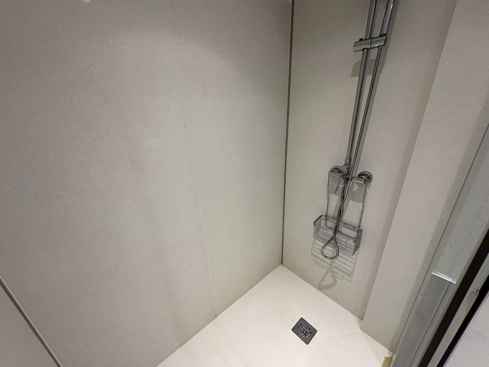 Se vende piso en Florida con garaje y txoko - imagen 25